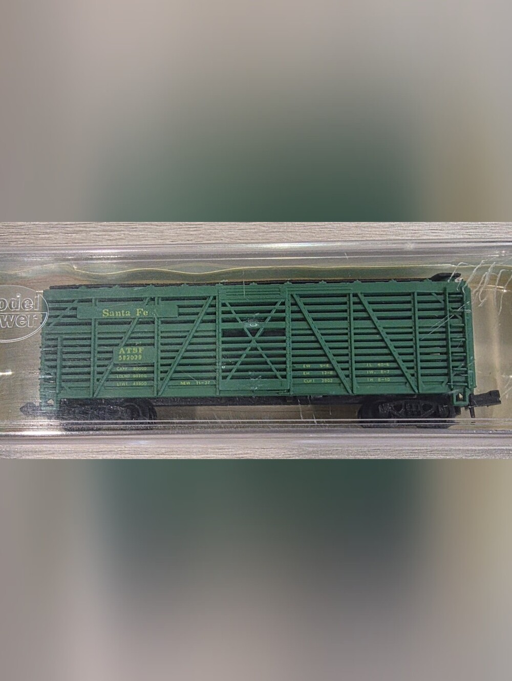 Model Power N Scale Santa Fe 40' Cattle Car